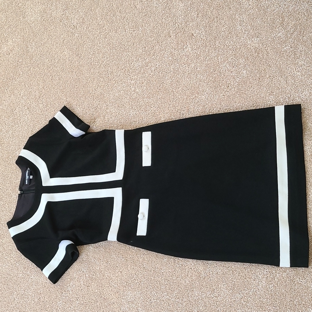 Karl Lagerfeld dress size 6